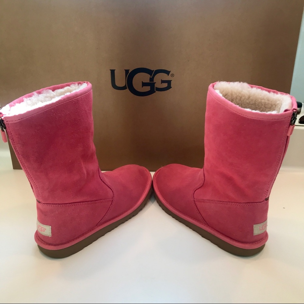 NEW AUTHENTIC UGG Back Zipper Pink Suede Boots Sz5 - Picture 2 of 8